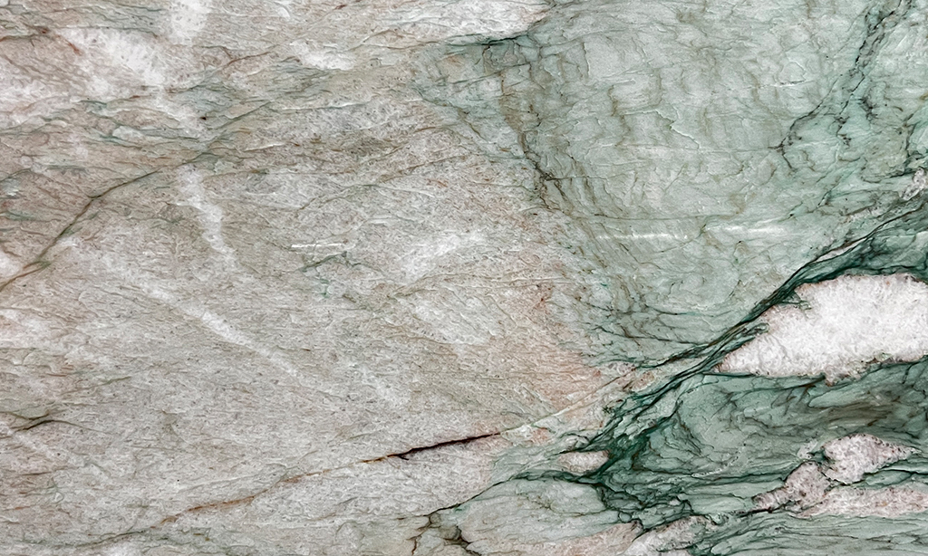 ALEXANDRITE QUARTZITE